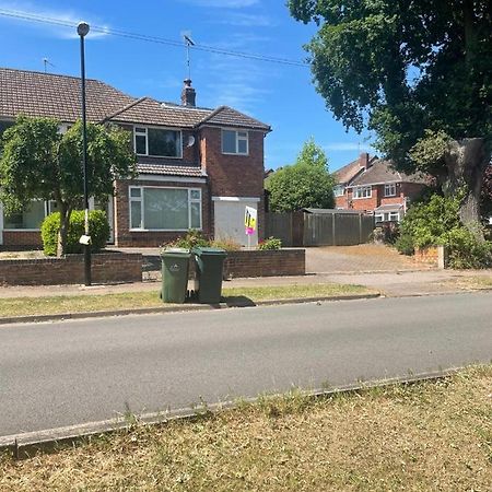 5 Bed House, 32 Tutbury Avenue, Cannon Park, Coventry, Cv4 7Bj Βίλα Εξωτερικό φωτογραφία