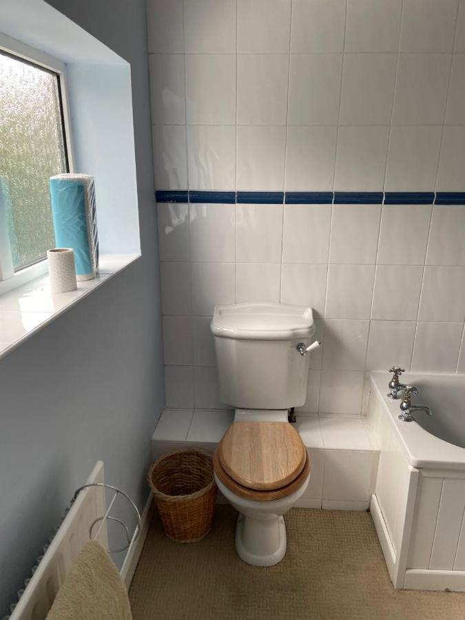5 Bed House, 32 Tutbury Avenue, Cannon Park, Coventry, Cv4 7Bj Βίλα Εξωτερικό φωτογραφία