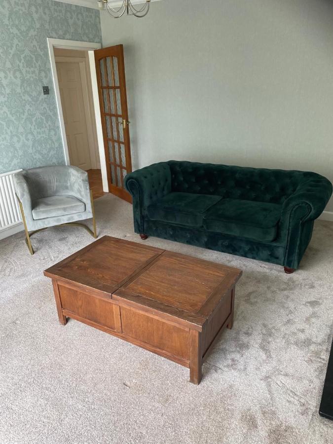 5 Bed House, 32 Tutbury Avenue, Cannon Park, Coventry, Cv4 7Bj Βίλα Εξωτερικό φωτογραφία