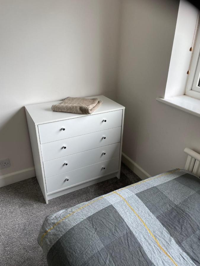 5 Bed House, 32 Tutbury Avenue, Cannon Park, Coventry, Cv4 7Bj Βίλα Εξωτερικό φωτογραφία