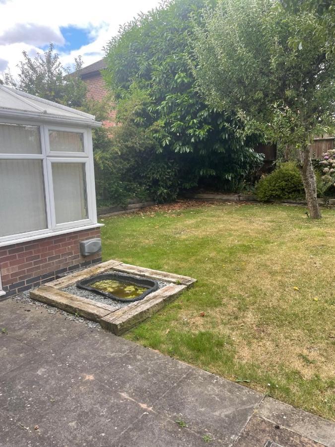 5 Bed House, 32 Tutbury Avenue, Cannon Park, Coventry, Cv4 7Bj Βίλα Εξωτερικό φωτογραφία
