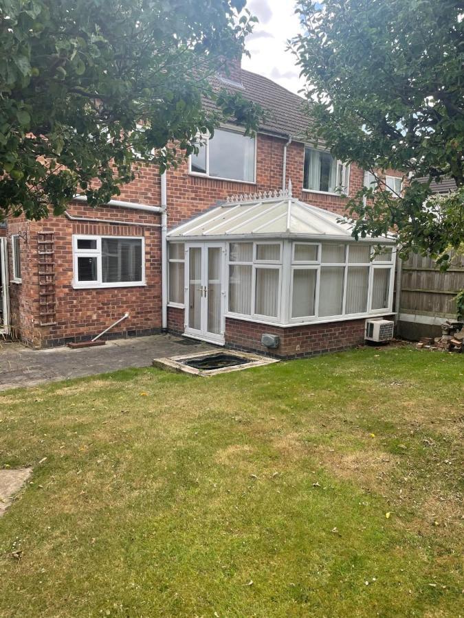 5 Bed House, 32 Tutbury Avenue, Cannon Park, Coventry, Cv4 7Bj Βίλα Εξωτερικό φωτογραφία