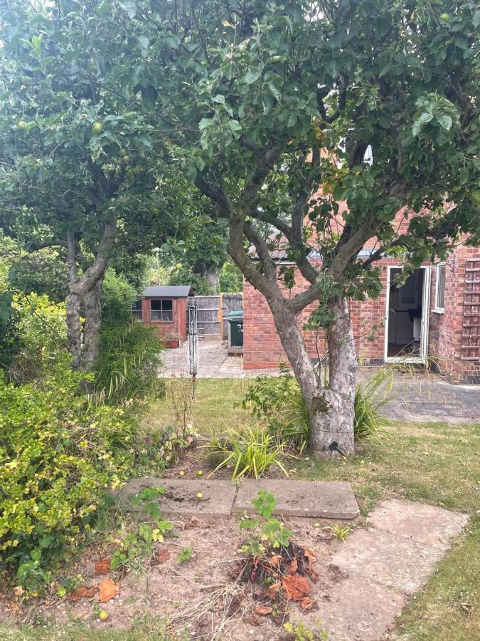 5 Bed House, 32 Tutbury Avenue, Cannon Park, Coventry, Cv4 7Bj Βίλα Εξωτερικό φωτογραφία